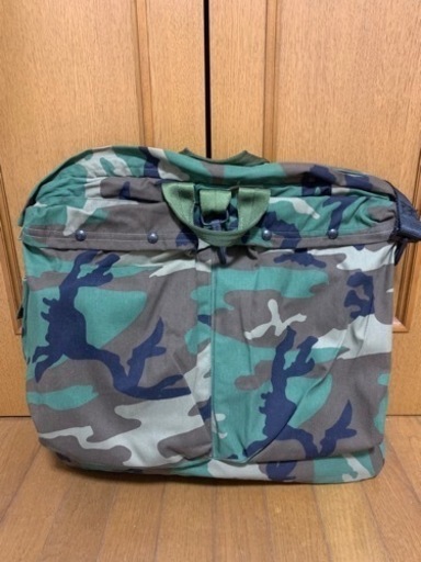 ヘルメットバック