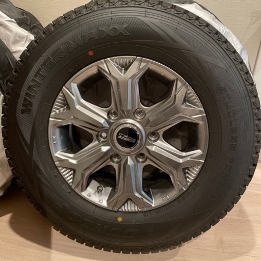 スタッドレスタイヤ　ダンロップウインターマックス　195/80r15 ハイエース