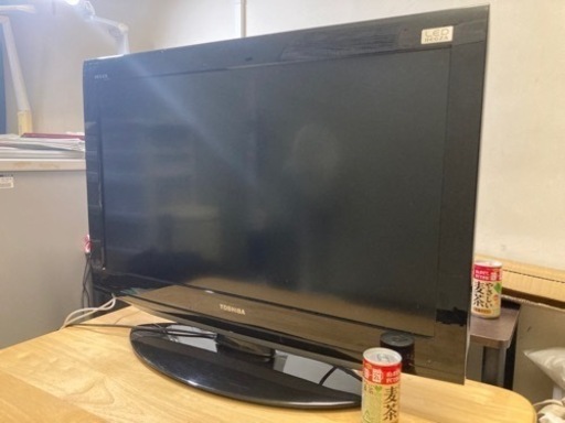 東芝レグザ32インチ液晶テレビ　2010年製　及びテレビ台