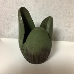 花道　花器　花瓶　モスグリーン　チューリップ