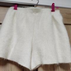 【中古美品】白ニットショートパンツの画像