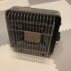 キャンプ　ガスヒーター