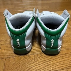 【ほぼ未使用】ブランドスニーカー(2足)の画像