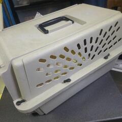 厚木方面🆗リュース品  硬質 ペットキャリアの画像