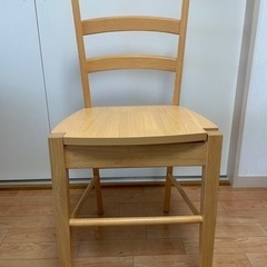 ほぼ未使用　ダイニングチェア　チェアの画像