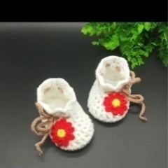 お誕生　お祝い　プレゼント　ギフト　手編み　ハンドメイド　ベビーシューズ　靴の画像