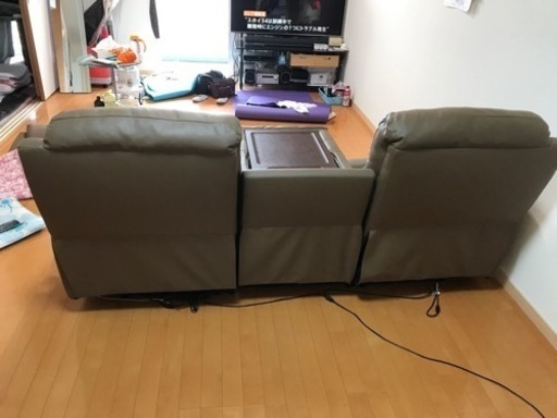 ニトリ3人掛けソファ焦げ茶電動リクライニング