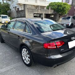  アウディ　A4 クワトロ3.2　4WD　265ps（195kw）/6500rpm　車検令和5年12月まで(車検切れ）の画像