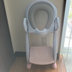ステップ付き子供用補助便座