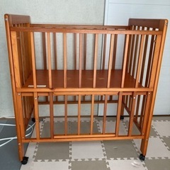 ベビーベッド　ハーフサイズ