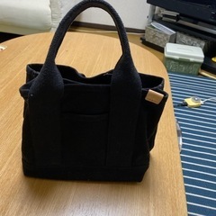 仕切りバック