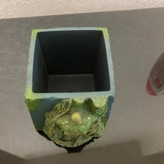 ジブリ天空の城ラピュタ　ロボット兵　植木鉢　プランターの画像