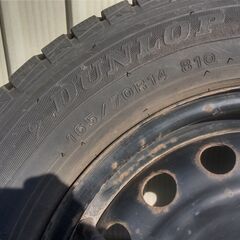 スタッドレスタイヤ　4本　の画像