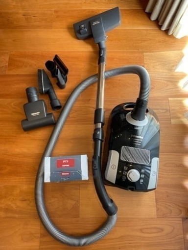 【掃除機】Miele（ミーレ） Compact C1