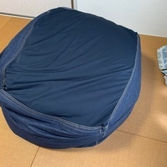体にフィットするソファ(人ダメクッション)2セットで3500円
