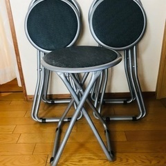 値下げしました。折り畳みパイプ椅子5脚の画像