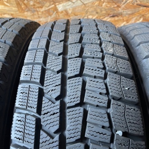 極上タイヤ　DUNLOP ダンロップ　WM01 175/65R15 スタッドレス タイヤ　2017年製　15インチ