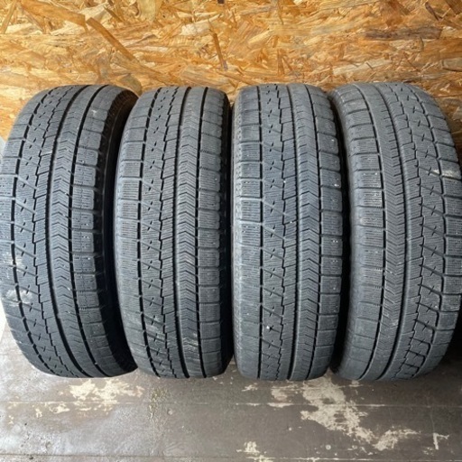 バリ山　BRIDGESTONE ブリヂストン　ブリジストン　VRX 195/65R15 スタッドレス タイヤ　2018年製　15インチ