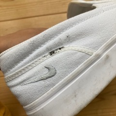 受付終了　NIKEスリッポン24センチの画像