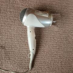 コンパクト　ドライヤー　動作します。の画像