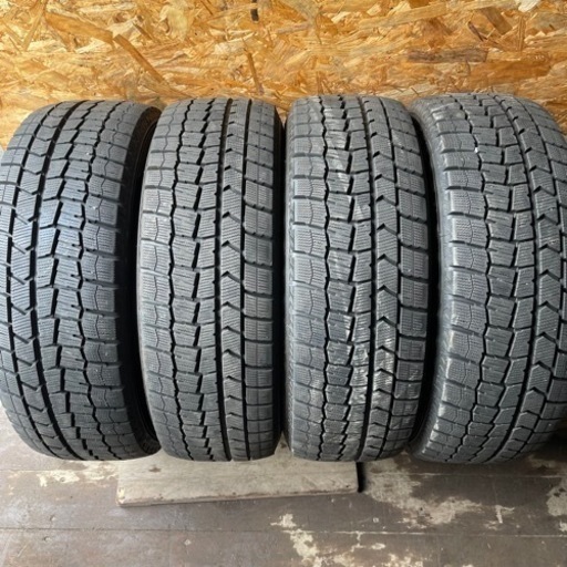 極上タイヤ　DUNLOP ダンロップ　WM02 225/60R17 スタッドレス タイヤ　2018年製　17インチ