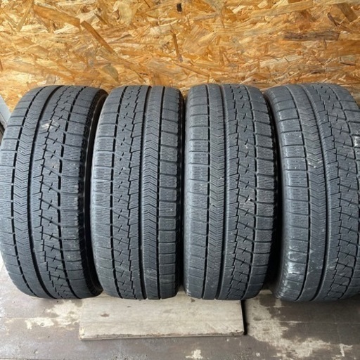 極上タイヤ　BRIDGESTONE ブリヂストン　ブリジストン　VRX 205/50R17 スタッドレス タイヤ　2017年製　17インチ