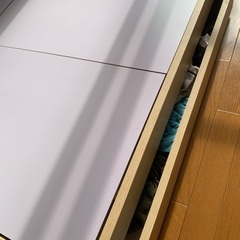 無料！！　ダブルベット（収納　コンセント着き）　マットレス着きの画像