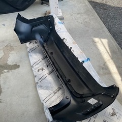 ヤリスクロス　リアバンパーの画像