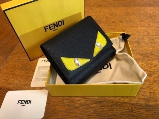 売り切れました【美品】FENDI　モンスター三折財布
