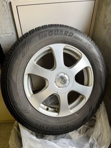 冬タイヤ215/65R 16ヨコハマアイスガード