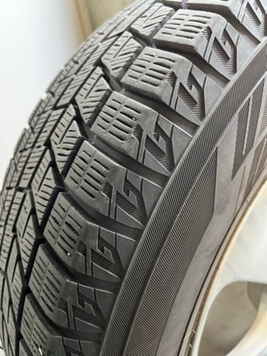 冬タイヤ215/65R 16ヨコハマアイスガード