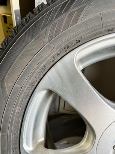 冬タイヤ215/65R 16ヨコハマアイスガード