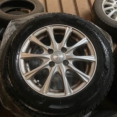 スタッドレス　ヨコハマ　14インチ