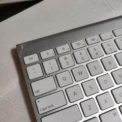 Apple 純正 キーボードの画像