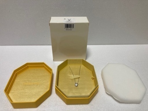 新品　スワロフスキー SWAROVSKI ミレニアネックレス Millenia ホワイト 5599177