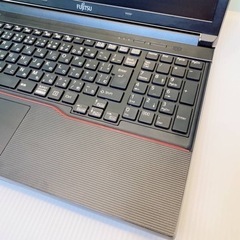 富士通/高性能 /大人気/ブラック/美品/Core i5/新品SSD256Gの画像