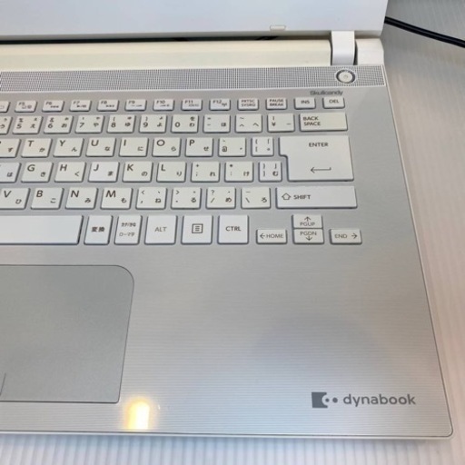 東芝/美品//officeインストール/win11/ホワイト/新品高速SSD