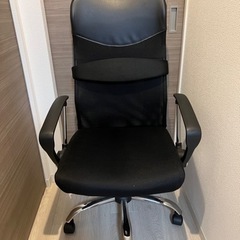 デスクチェアーの画像
