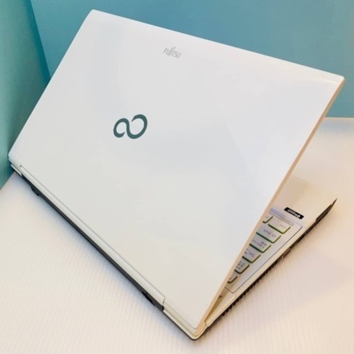 富士通/タッチパネル/美品/ハイスペック/Corei7/ホワイト/新品SSD 256G搭載
