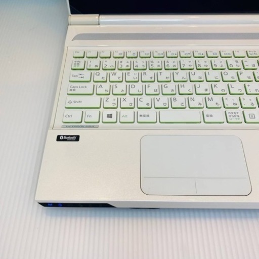 富士通/タッチパネル/美品/ハイスペック/Corei7/ホワイト/新品SSD 256G搭載