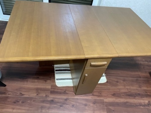 決まりました！折り畳みテーブル