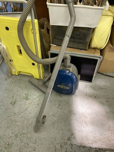 紙パック 掃除機 クリーナー MITSUBISHI 三菱 TC-SA1 吸い込みました 傷、ヒビ有り紙パック式掃除機 電気掃除機