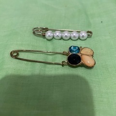 ヘアアクセ、ネックレス、ブレスレット、ブローチの画像