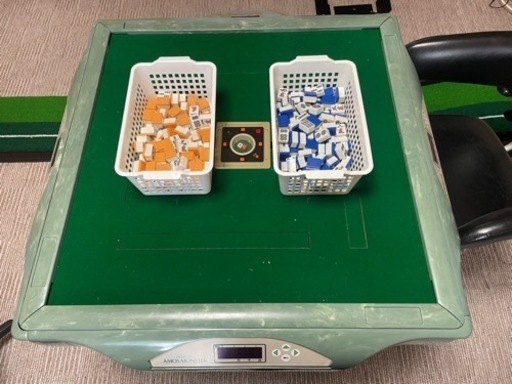 全自動雀卓(故障) テーブル2台 チェア3台付き