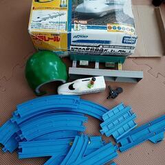 TOMICA  プラレール　