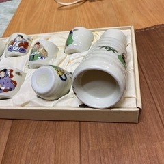 七福神 徳利とお猪口セットの画像