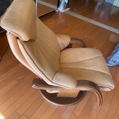 値下げしました！本革回転座椅子の画像