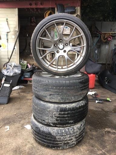 BMW 3シリーズに履いてました。