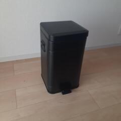 【受付中】美品　ダストボックス