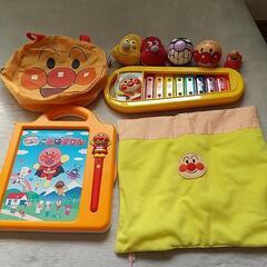 アンパンマンおしゃべりいっぱい！ことばずかんなど